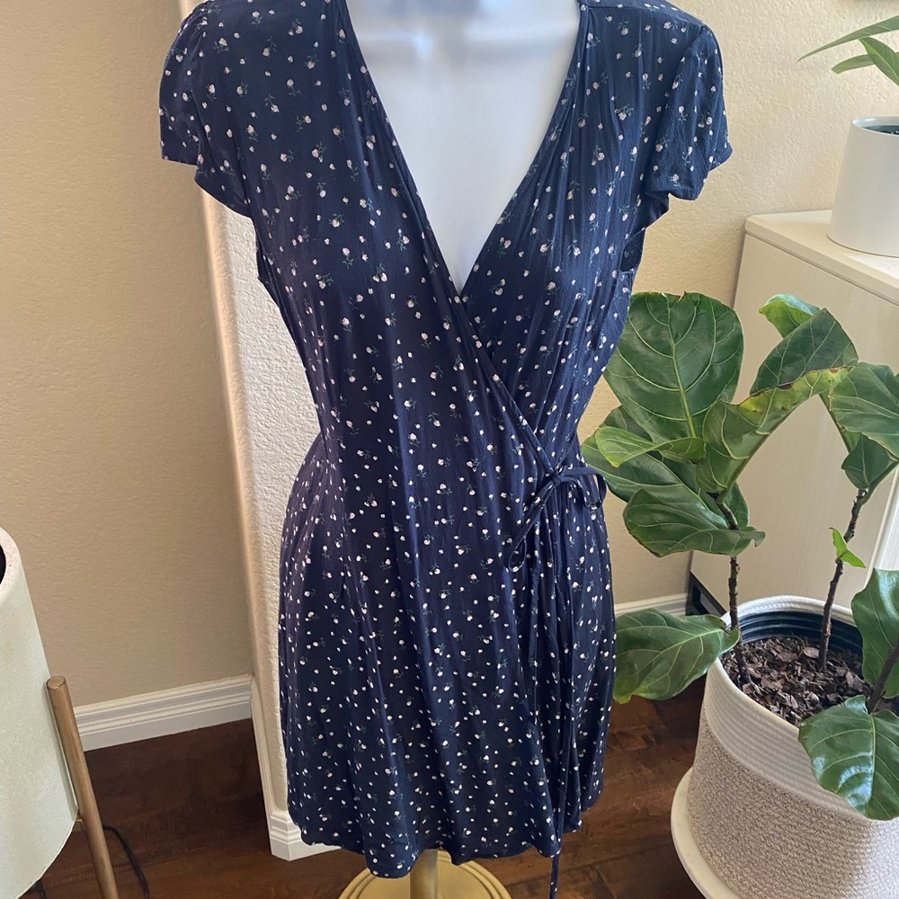 Brandy Melville Printed Wrap Dress